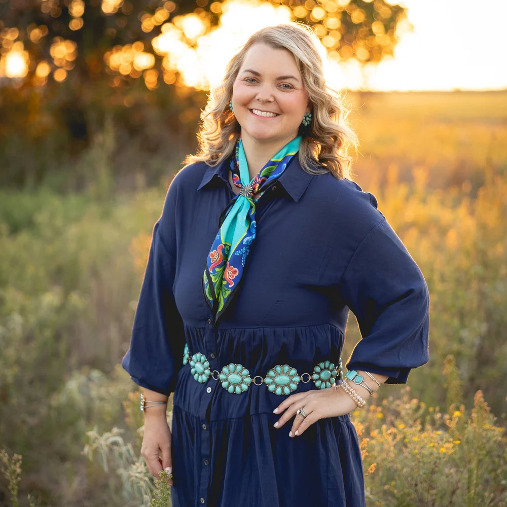 holly-haralson-empire-ag-1